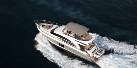 princess-yacht-phuket-for-rent16