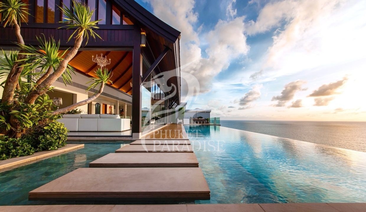 110 Villa Paradiso Naithon Beach Phuket - By Night — крупный размер